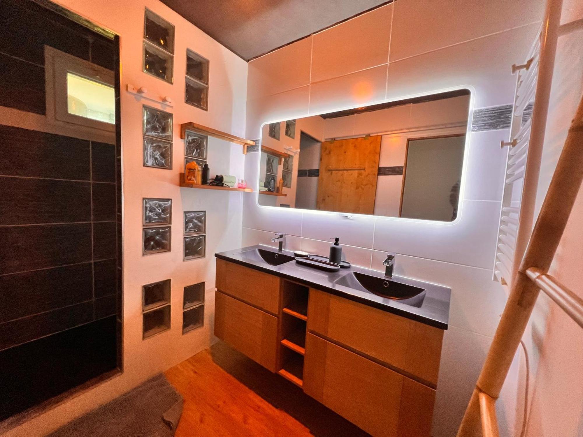 Appartement, 3 Chambres, Vue Panoramique, Parking, Acces Ville ブリニョール エクステリア 写真